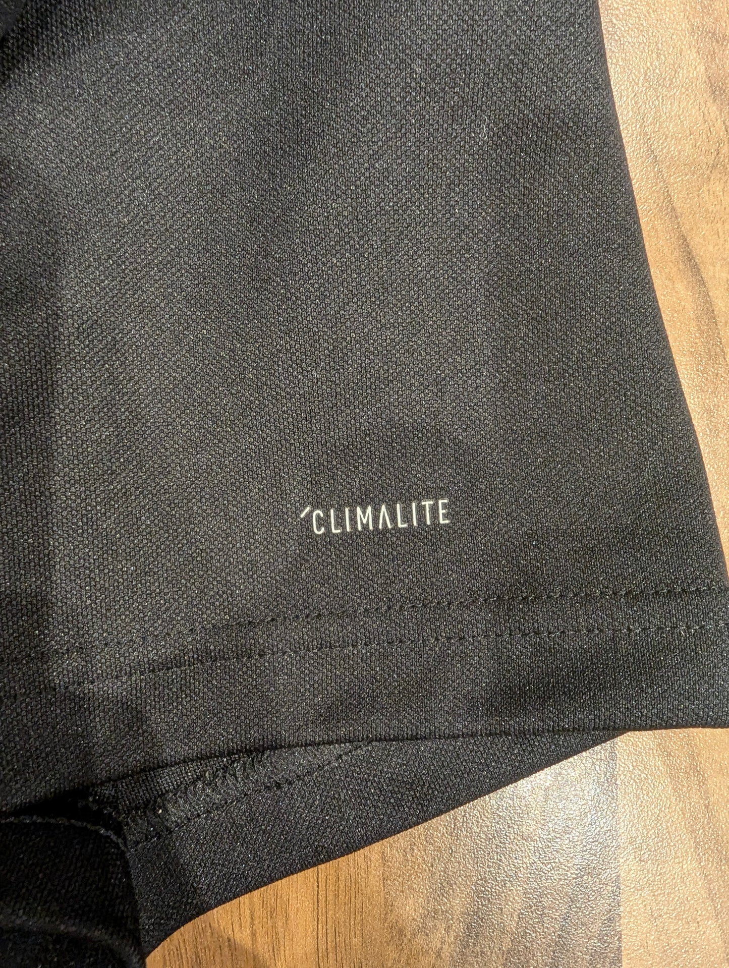 United // Adidas // Training Top // size M