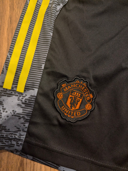 United // Adidas // shorts // size M