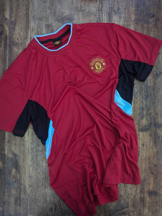 United // Adidas // t-shirt // size L