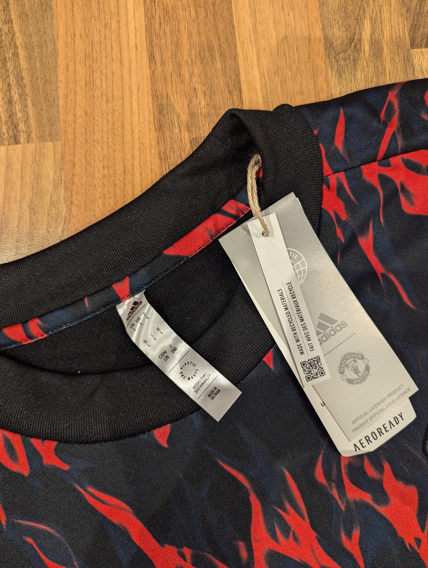 United // Adidas // fleece lined jumper // new with tags // size L