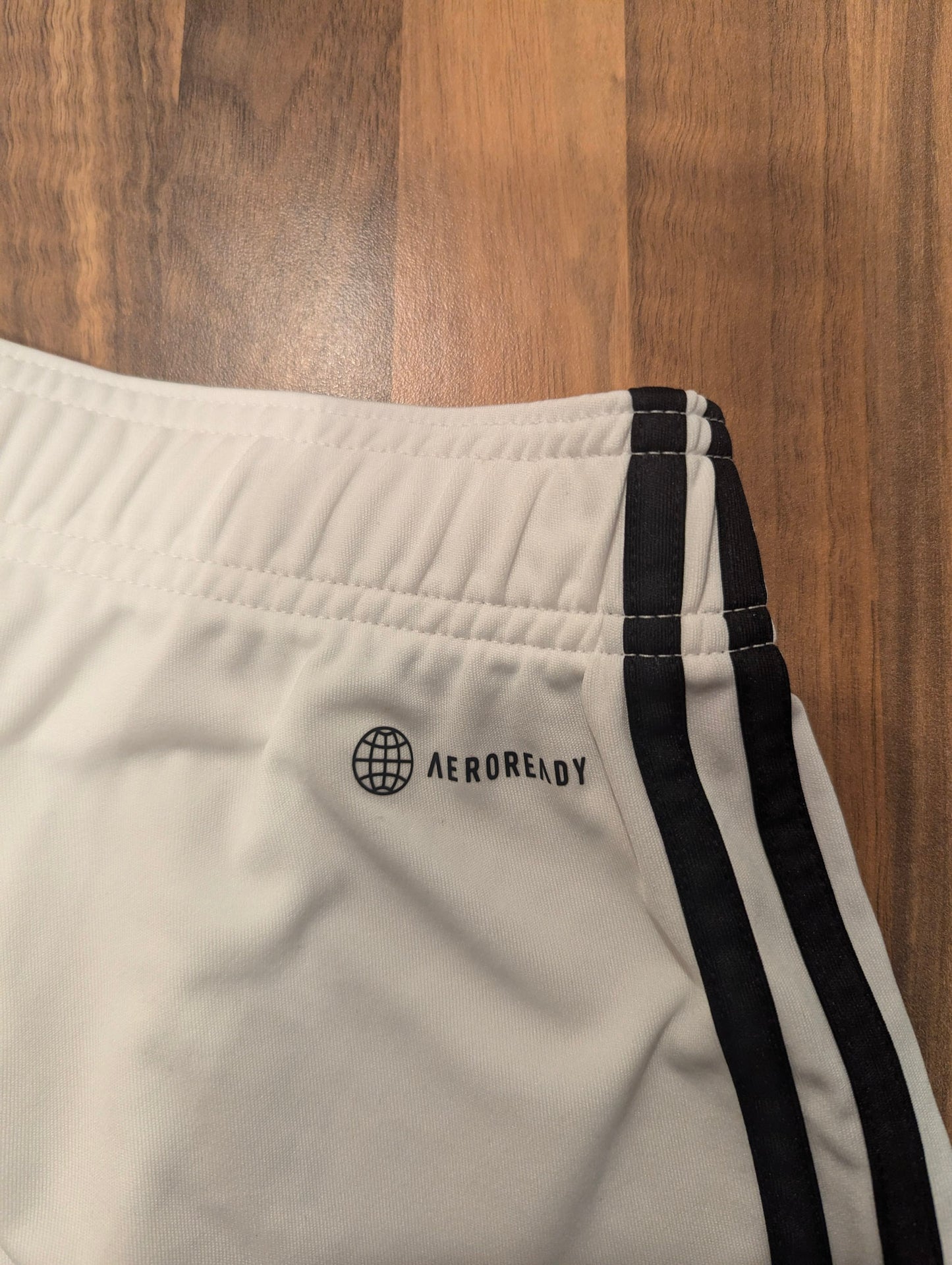 United // Adidas // shorts // size L