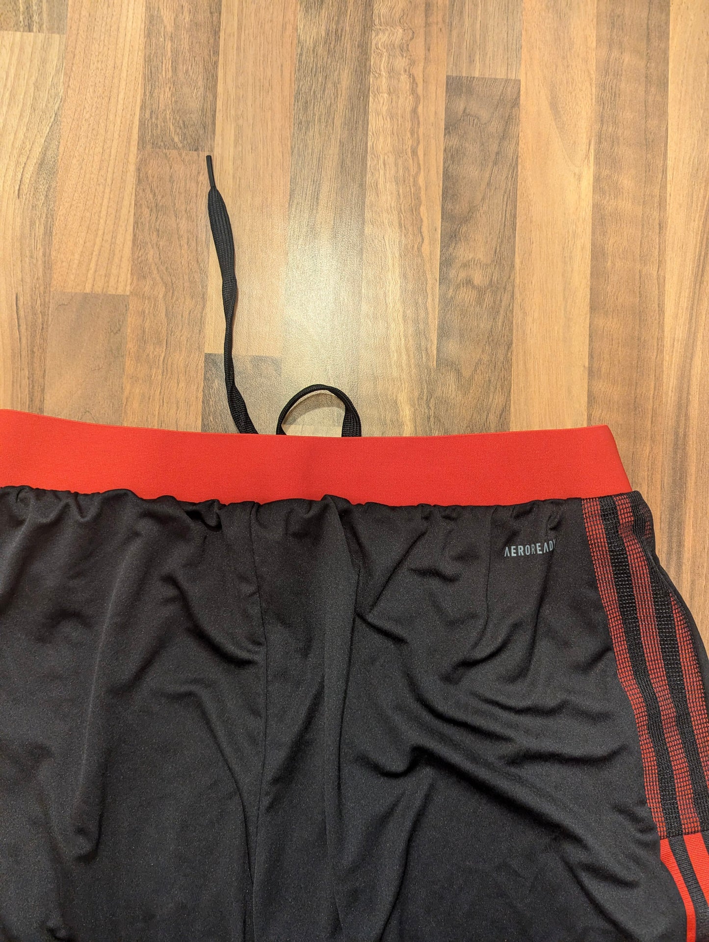 United // Adidas // shorts // size L