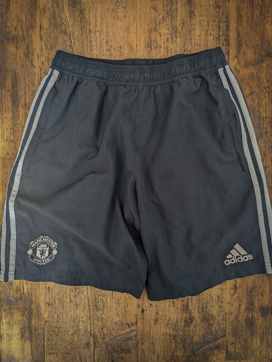 United // Adidas // shorts // size M